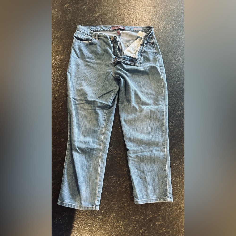 Gloria Vanderbilt Women's Light Blue Denim Jeans